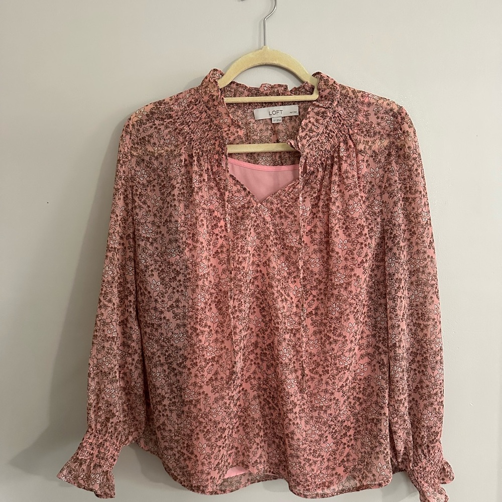 LOFT Women's Pink Floral Top